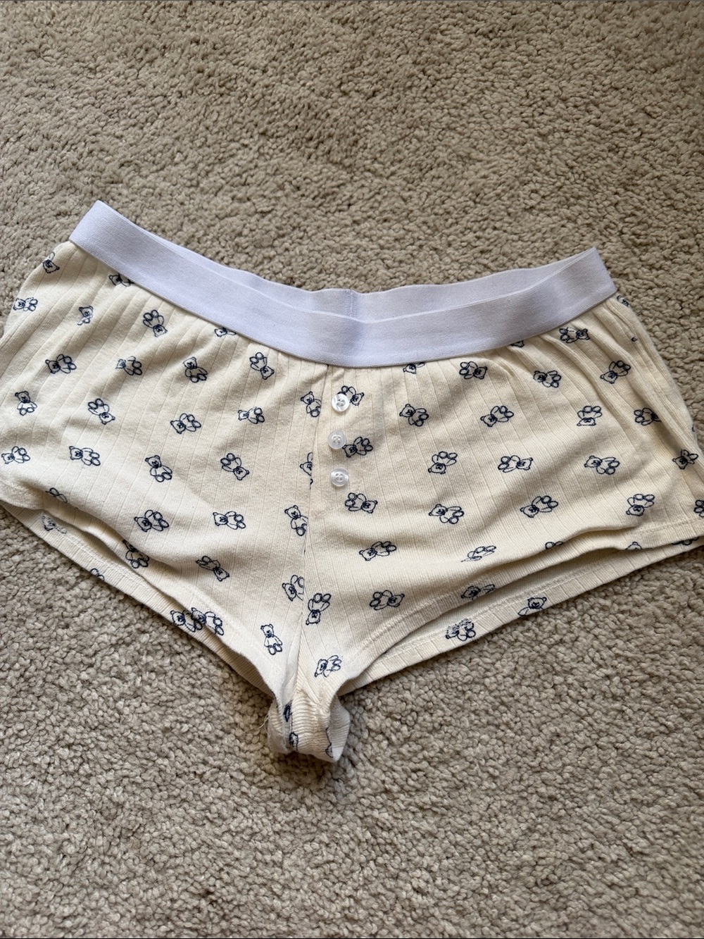 SHEIN Cream Ribbed Teddy-Print mini Pajama Shorts with White Waistband 🧸